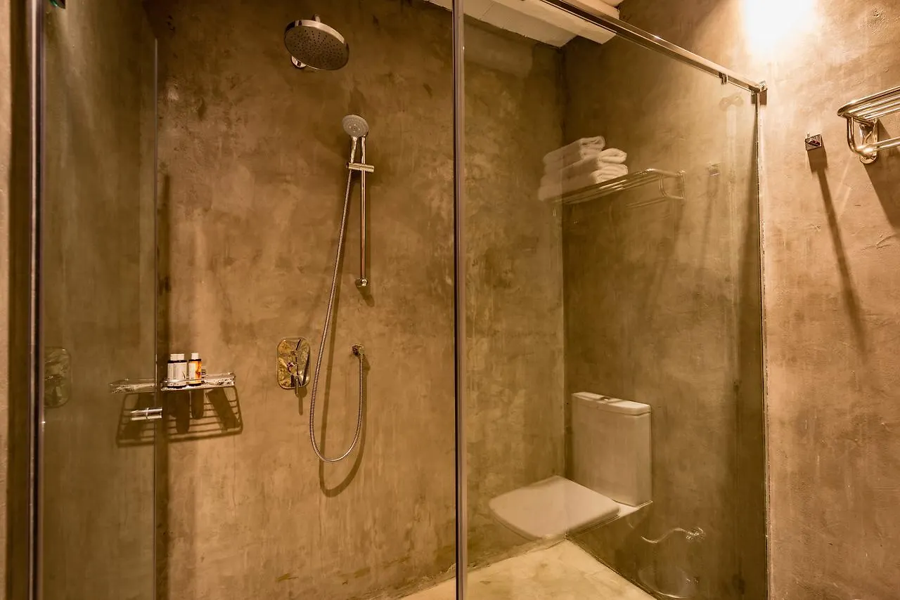Bed & Breakfast North Point Rooms Antipata