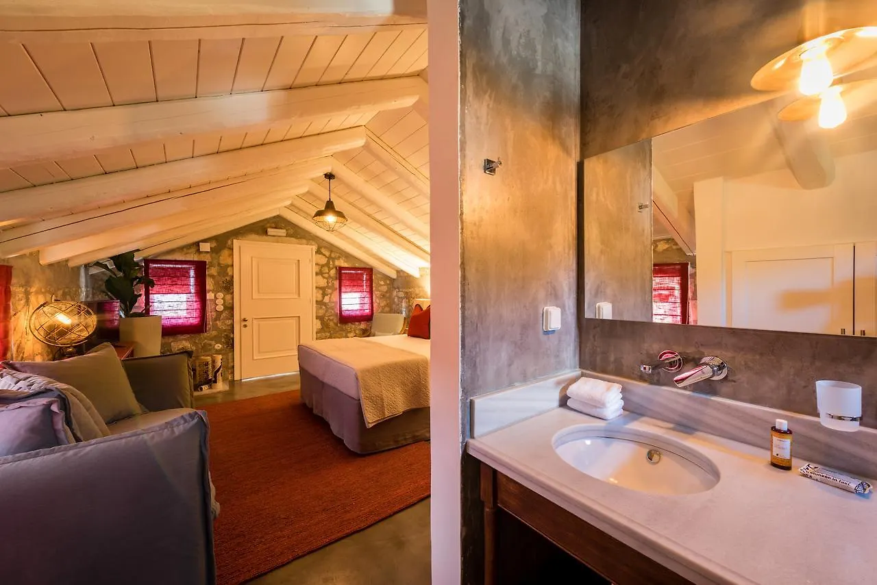North Point Rooms Antipata  2*, Antipata (Erisos)