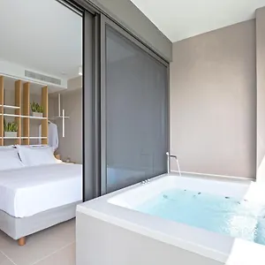  Aparthotel Noemie Luxury Greece