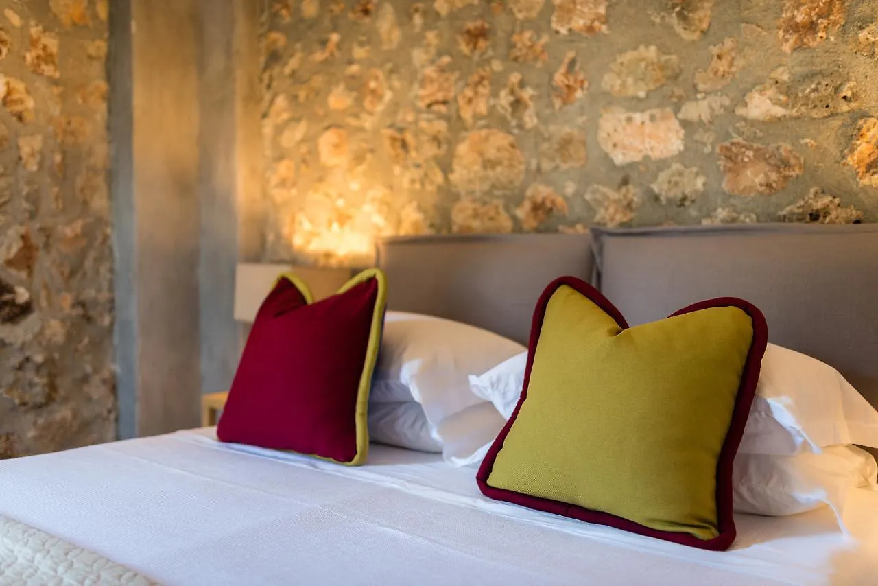 North Point Rooms Antipata  2*, Antipata (Erisos)