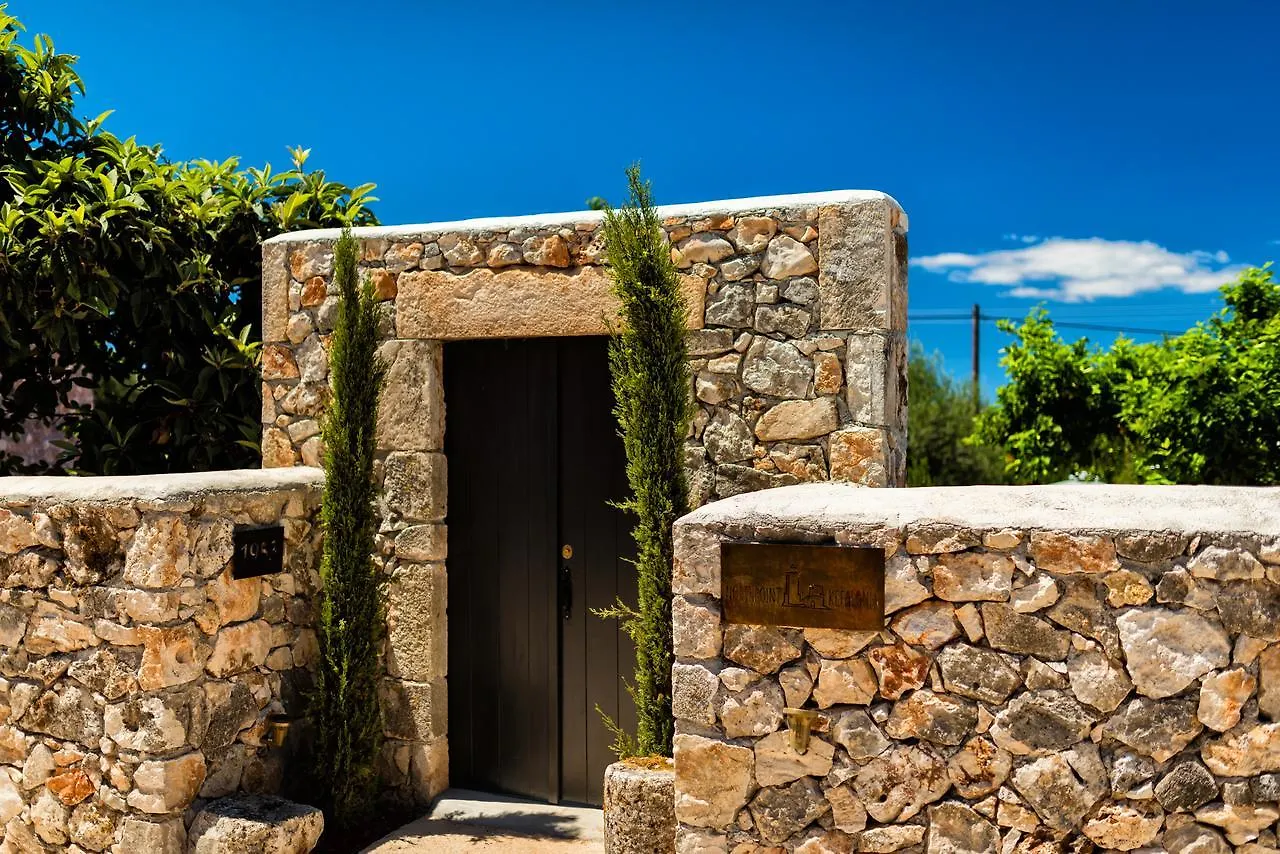 North Point Rooms Antipata  2*, Antipata (Erisos)