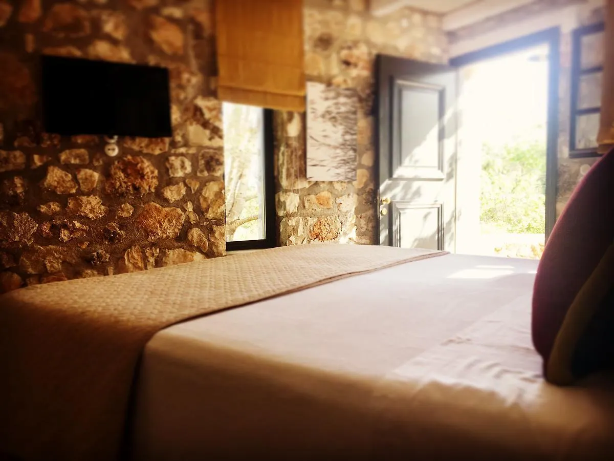 North Point Rooms Antipata  2*, Antipata (Erisos)