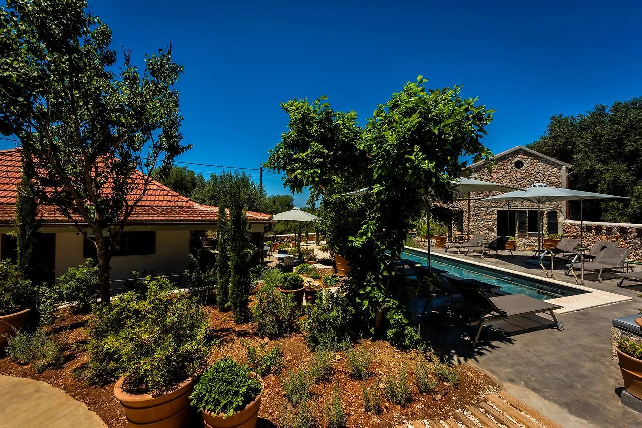 North Point Rooms Antipata  Bed & Breakfast Antipata (Erisos)