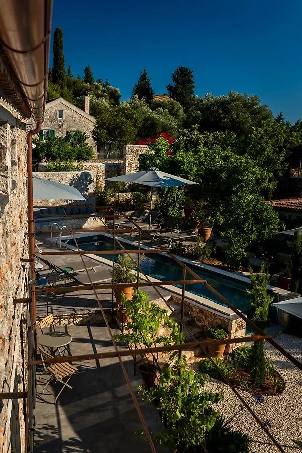North Point Rooms Antipata  2*, Antipata (Erisos)