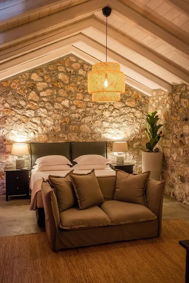 North Point Rooms Antipata