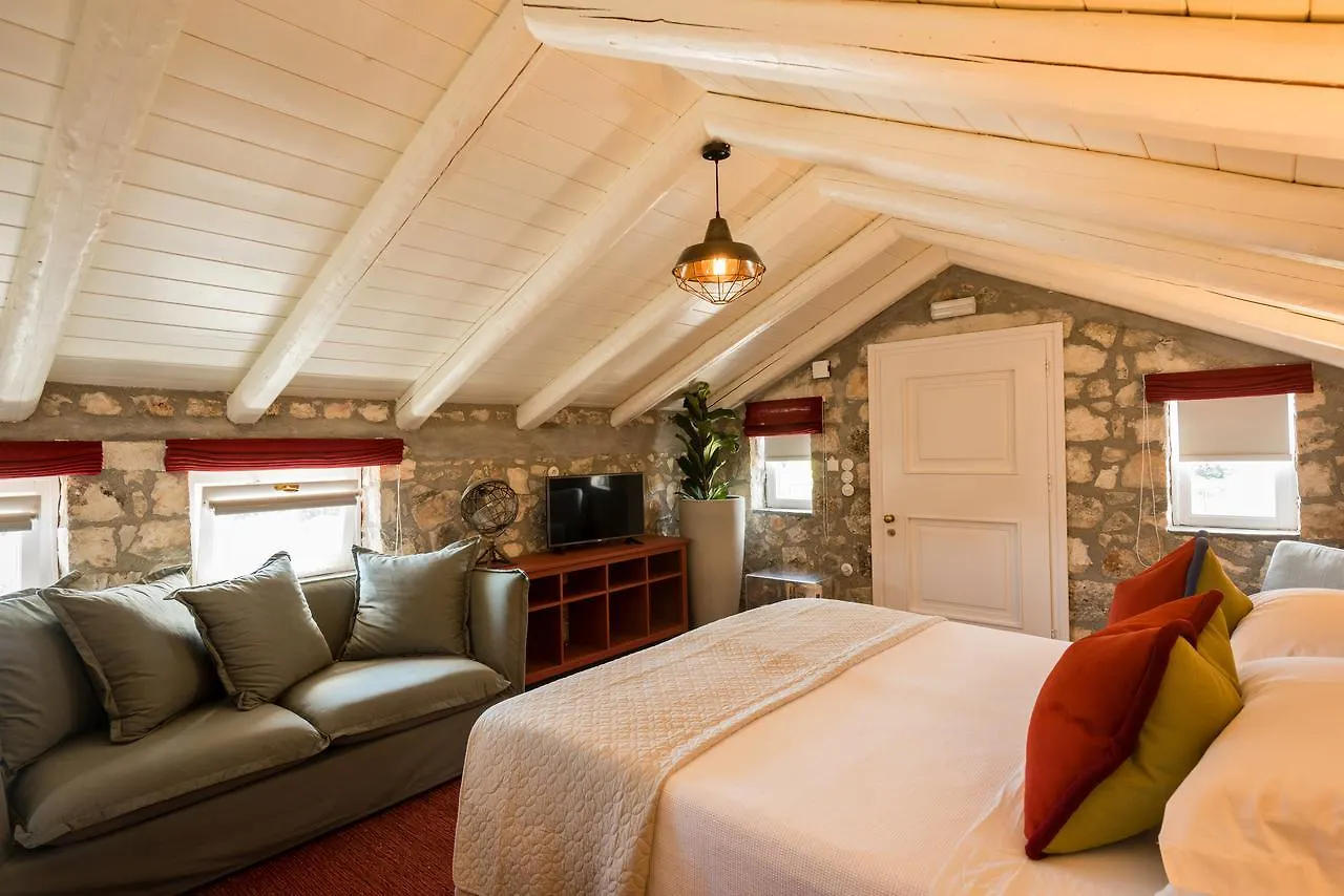 ** Bed & Breakfast North Point Rooms Antipata  Greece